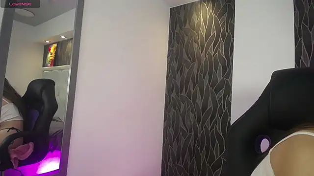 1Sloppy Fox4 online show from November 2025 06:30:02 AM