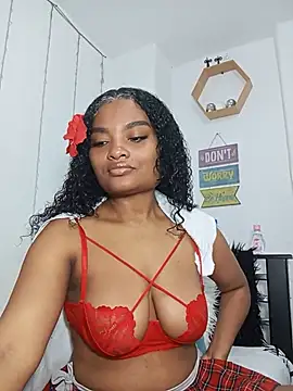 Snapshot of gianna_smith chatting on July 2026 05:13:02 AM gianna smith online show from July 2026 05:13:02 AM