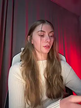 lady curls online show from March 2026 10:45:01 PM