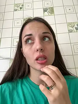 AmiLavs online show from December 2024 10:56:02 AM