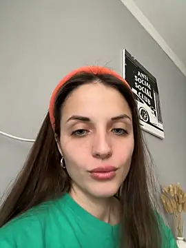 AmiLavs online show from January 2025 11:49:01 AM