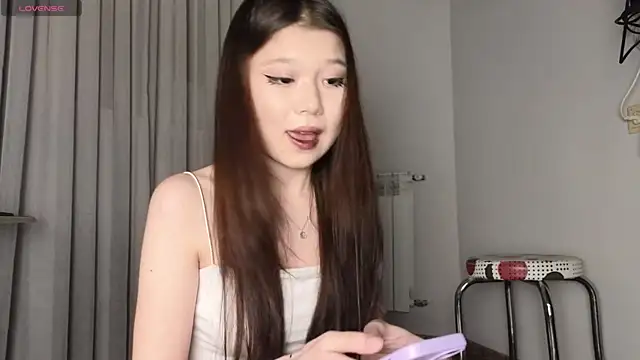 Snapshot of hoshina_sayeri chatting on November 2025 08:08:01 PM hoshina sayeri online show from November 2025 08:08:01 PM