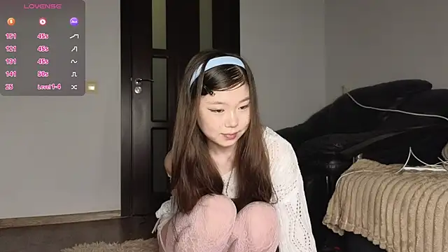 Snapshot of hoshina_sayeri chatting on April 2026 07:04:02 PM hoshina sayeri online show from April 2026 07:04:02 PM