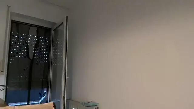 EmilyWi  online show from October 2025 04:51:01 PM