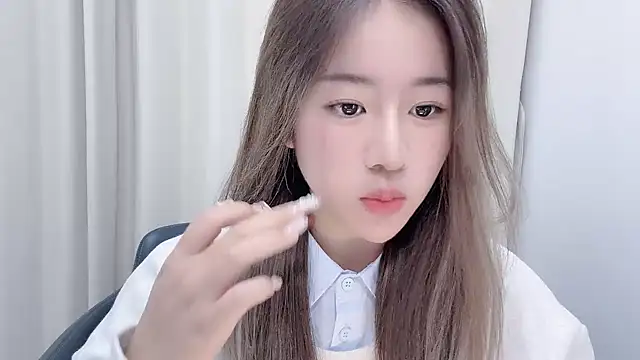 chloe-01 online show from January 2025 12:27:02 PM