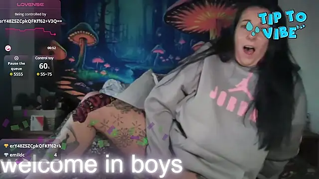 tattoomilf86 online show from December 2024 04:07:02 PM