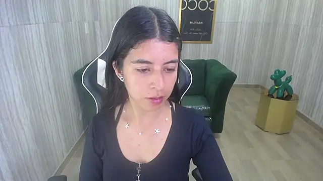 Snapshot of Bela_t_ chatting on December 2024 04:16:01 PM Bela t online show from December 2024 04:16:01 PM