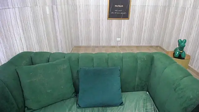 Snapshot of Bela_t_ chatting on December 2024 07:32:01 PM Bela t online show from December 2024 07:32:01 PM