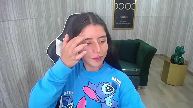 Snapshot of Bela_t_ chatting on December 2024 07:28:02 PM Bela t online show from December 2024 07:28:02 PM