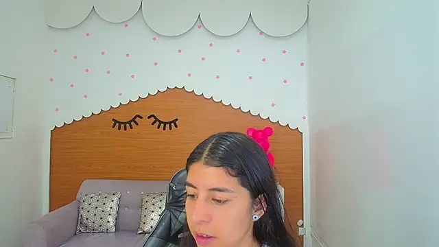 Snapshot of Bela_t_ chatting on December 2024 11:07:01 AM Bela t online show from December 2024 11:07:01 AM