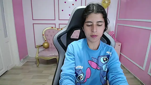 Snapshot of Bela_t_ chatting on January 2025 07:23:01 PM Bela t online show from January 2025 07:23:01 PM