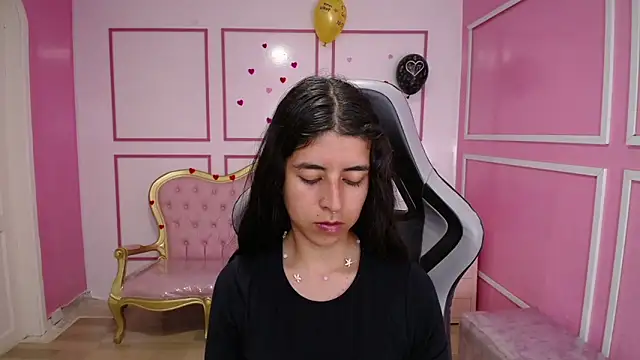 Snapshot of Bela_t_ chatting on February 2025 04:33:01 PM Bela t online show from February 2025 04:33:01 PM