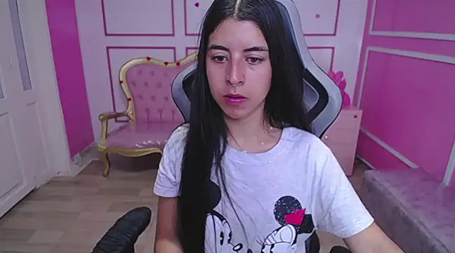 Snapshot of Bela_t_ chatting on February 2025 04:47:01 PM Bela t online show from February 2025 04:47:01 PM