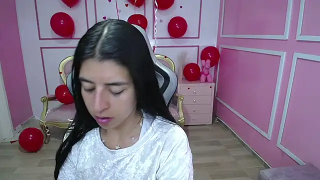 Snapshot of Bela_t_ chatting on February 2025 04:28:01 PM Bela t online show from February 2025 04:28:01 PM