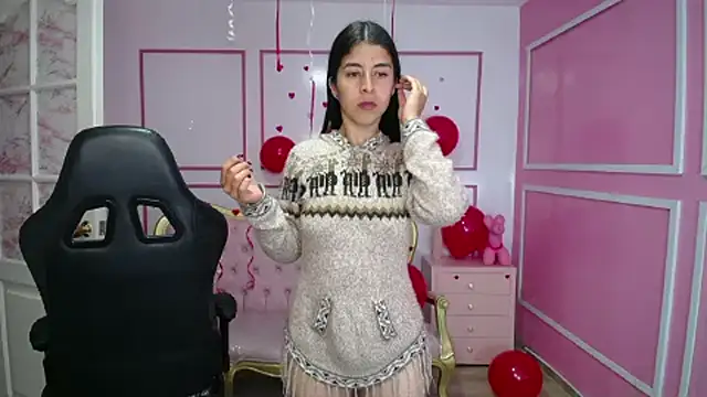 Snapshot of Bela_t_ chatting on February 2025 07:39:01 PM Bela t online show from February 2025 07:39:01 PM