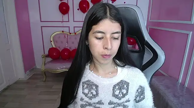 Snapshot of Bela_t_ chatting on February 2025 07:27:01 PM Bela t online show from February 2025 07:27:01 PM