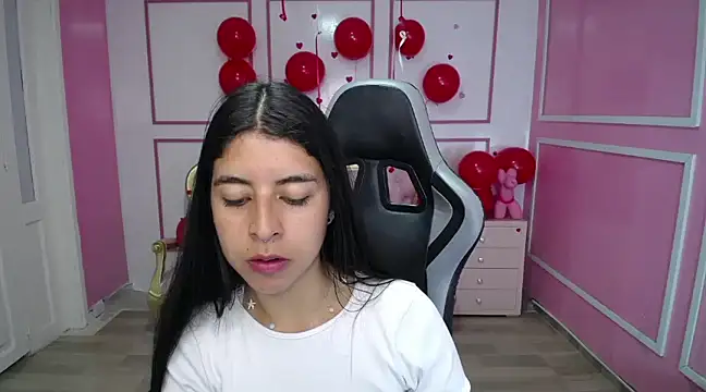 Snapshot of Bela_t_ chatting on February 2025 04:36:02 PM Bela t online show from February 2025 04:36:02 PM