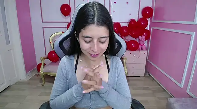 Snapshot of Bela_t_ chatting on February 2025 07:43:02 PM Bela t online show from February 2025 07:43:02 PM