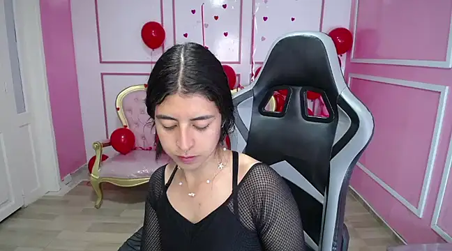 Snapshot of Bela_t_ chatting on February 2025 04:30:02 PM Bela t online show from February 2025 04:30:02 PM