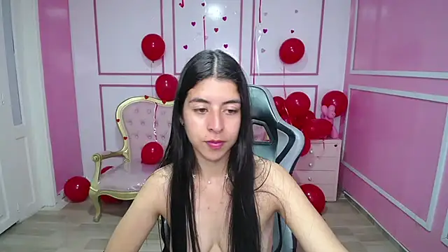 Snapshot of Bela_t_ chatting on February 2025 07:47:01 PM Bela t online show from February 2025 07:47:01 PM