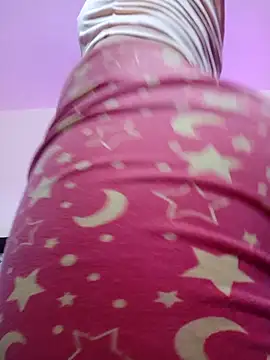 Sofia-Cam online show from December 2025 06:26:01 PM