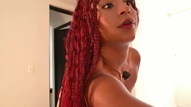 Snapshot of Lorena_Vieira_ chatting on October 2025 05:48:02 PM Lorena Vieira online show from October 2025 05:48:02 PM