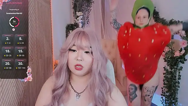 Snapshot of mei_honey_ chatting on December 2024 01:55:01 PM mei honey online show from December 2024 01:55:01 PM