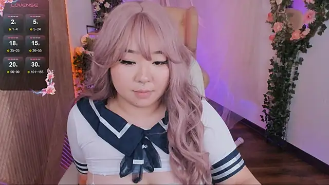 Snapshot of mei_honey_ chatting on December 2024 04:59:02 PM mei honey online show from December 2024 04:59:02 PM