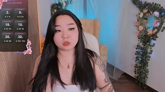 Snapshot of mei_honey_ chatting on December 2024 05:42:01 AM mei honey online show from December 2024 05:42:01 AM