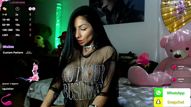 Snapshot of EvelynAisha chatting on January 2025 04:46:01 PM EvelynAisha online show from January 2025 04:46:01 PM