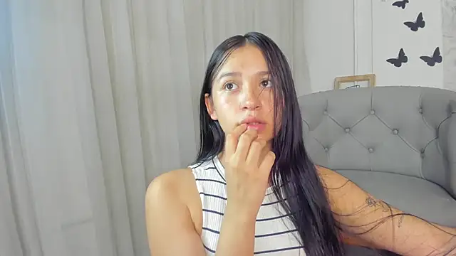 Foxy200   online show from January 2025 11:47:01 PM