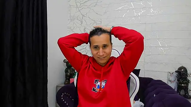 Im Milan Rs online show from February 2025 09:43:02 AM