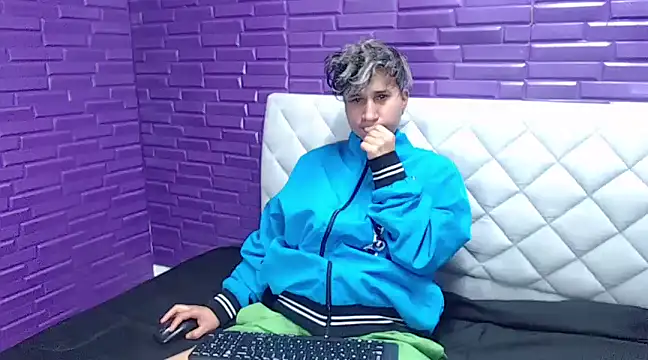 Im Milan Rs online show from February 2025 07:01:02 AM