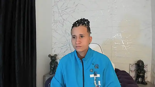 Im Milan Rs online show from February 2025 12:09:01 AM