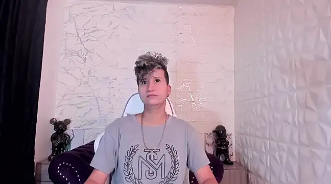 Im Milan Rs online show from March 2025 12:00:02 AM