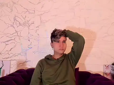 Im Milan Rs online show from March 2025 07:20:01 AM