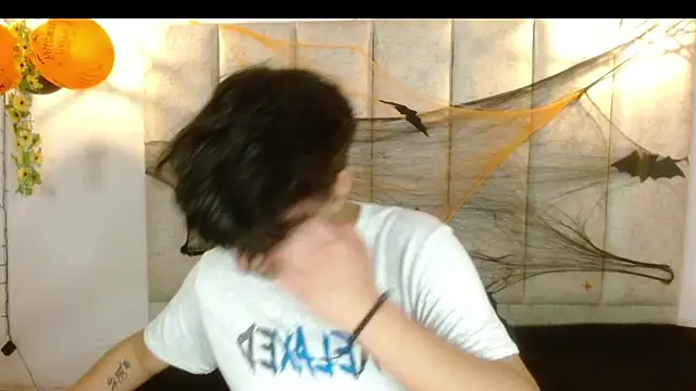 Im Milan Rs online show from October 2025 03:20:02 AM