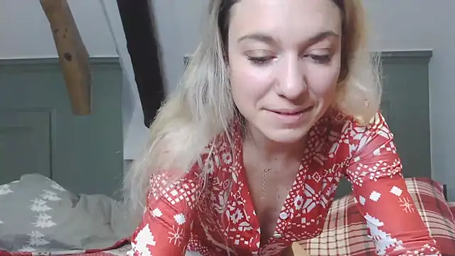 carlaaa online show from December 2024 09:50:01 PM