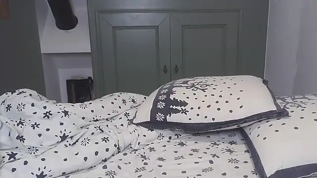 carlaaa online show from February 2025 10:10:02 PM