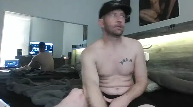 Snapshot of Edward_LongCock chatting on January 2025 06:02:02 AM Edward LongCock online show from January 2025 06:02:02 AM