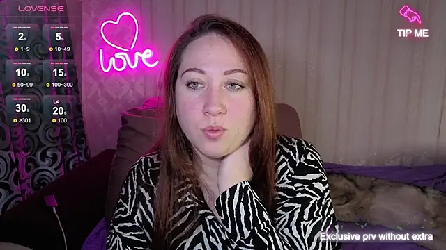 KellyCrystall online show from November 2025 03:18:02 AM