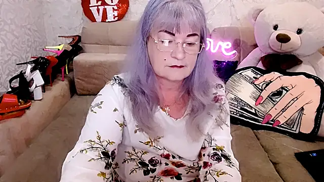 Snapshot of SiberiabBerry chatting on May 2026 08:38:01 PM SiberiabBerry online show from May 2026 08:38:01 PM