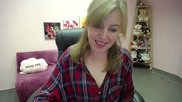 Snapshot of Hot_Milady chatting on September 2025 07:13:02 AM Hot Milady online show from September 2025 07:13:02 AM