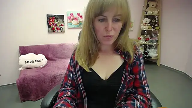 Snapshot of Hot_Milady chatting on October 2025 07:16:01 AM Hot Milady online show from October 2025 07:16:01 AM