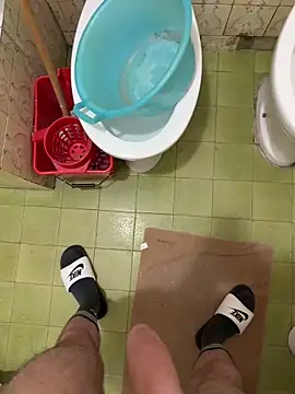 Snapshot of Miky_21 chatting on November 2025 12:54:02 AM Miky 21 online show from November 2025 12:54:02 AM