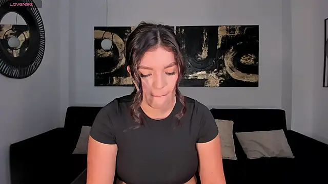 ValeriaRoldanX online show from June 2026 11:45:02 AM