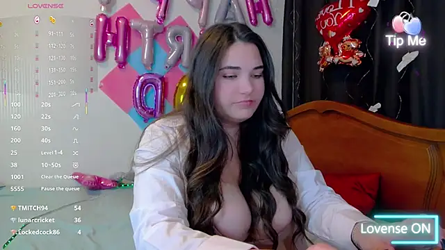 Lillianhot68 online show from February 2025 04:57:01 PM