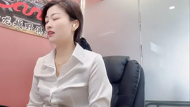 QianF-666 online show from November 2025 02:21:01 AM