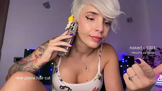 Snapshot of daddyspixxie420 chatting on October 2025 09:31:01 AM daddyspixxie420 online show from October 2025 09:31:01 AM