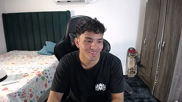 man dur07 online show from February 2025 01:35:01 AM